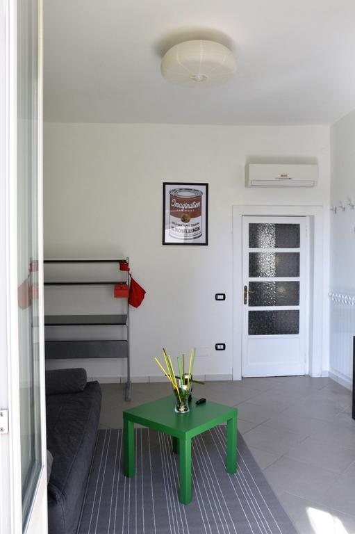 Coolor Holiday And Business Rentals Салерно Экстерьер фото