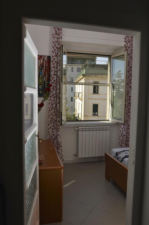 Coolor Holiday And Business Rentals Салерно Экстерьер фото